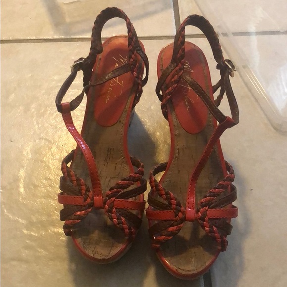 Marc Fisher 9.5M woman’s wedge - Picture 1 of 7